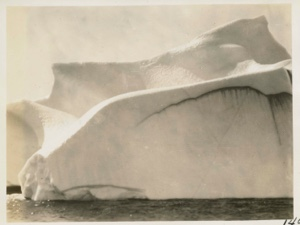 Image of Iceberg- close-up